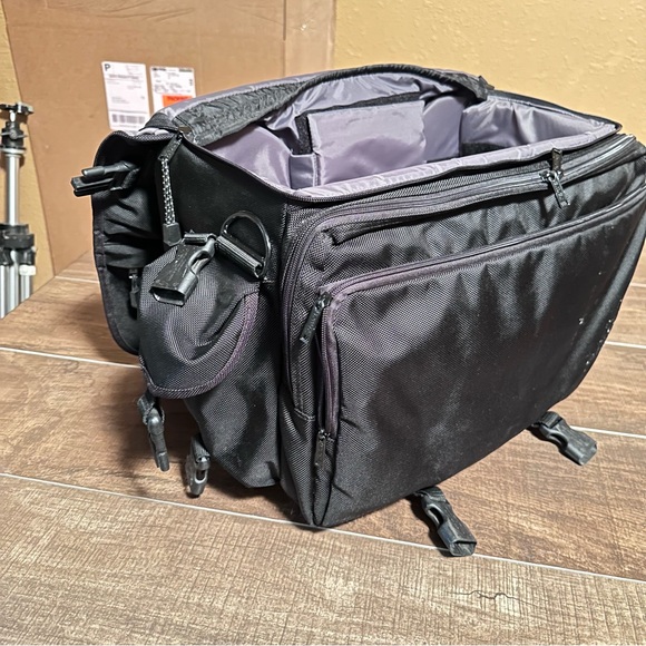 Tamrac Cyber Pro Series  Camera/Laptop Bag - Picture 4 of 6